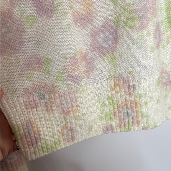 Brand New Cozy Mohair and Wool Blend Sweater - Picture 5 of 5